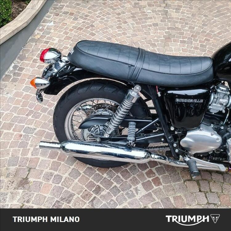 Triumph Bonneville (2007 - 16) (2)