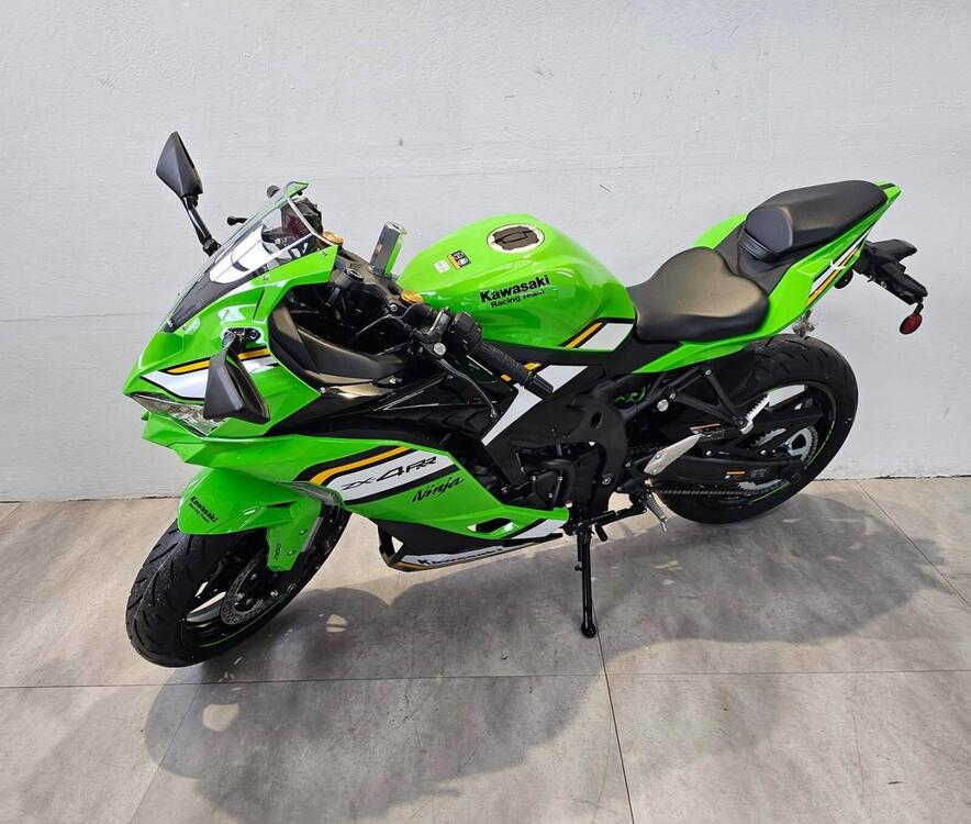 Kawasaki Ninja ZX-4RR (2024 - 25) (2)