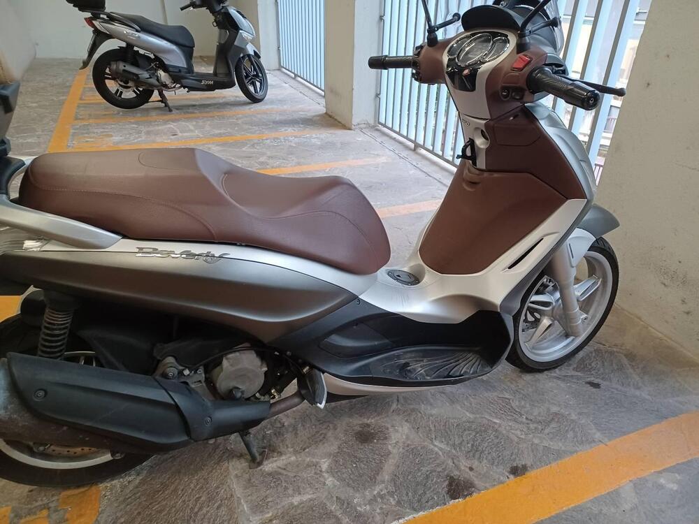 Piaggio Beverly 350 S ABS (2019 - 20) (2)