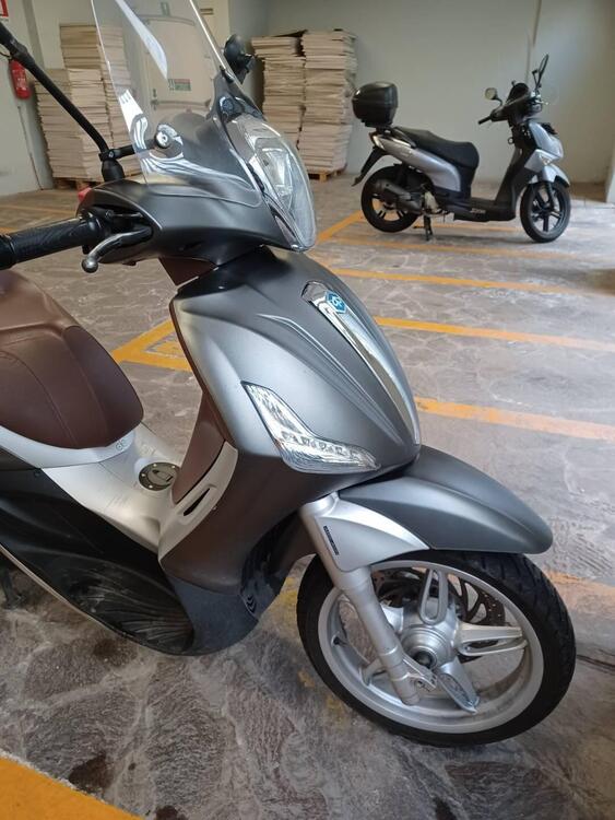 Piaggio Beverly 350 S ABS (2019 - 20) (3)