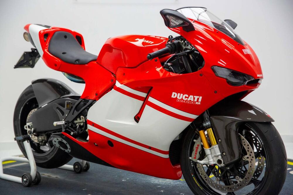 Ducati Desmosedici RR (2)