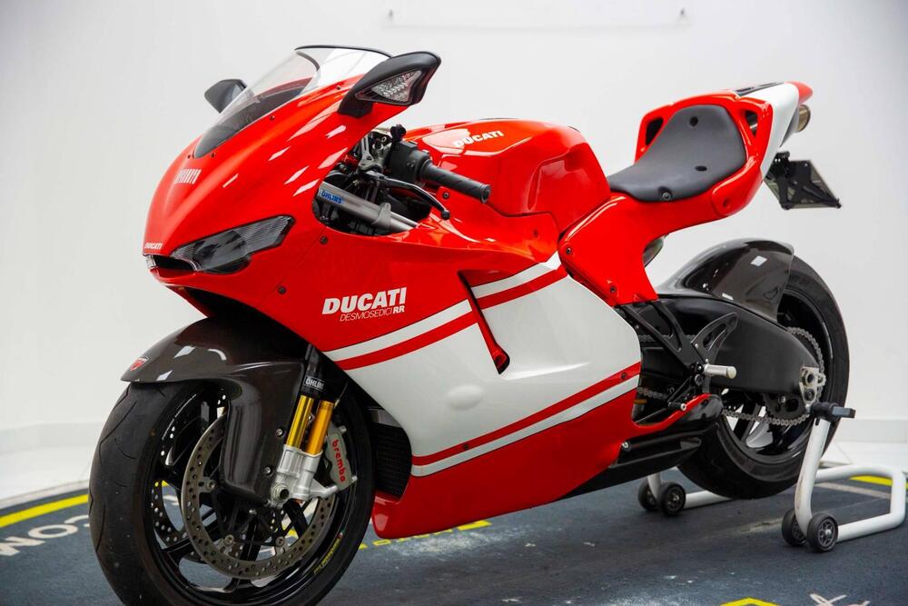 Ducati Desmosedici RR (3)