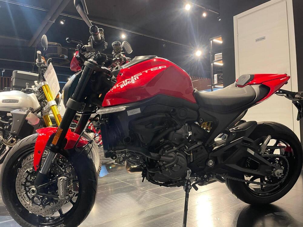 Ducati Monster 937 + (2021 - 24) (3)