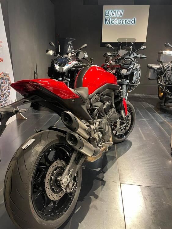 Ducati Monster 937 + (2021 - 24) (5)