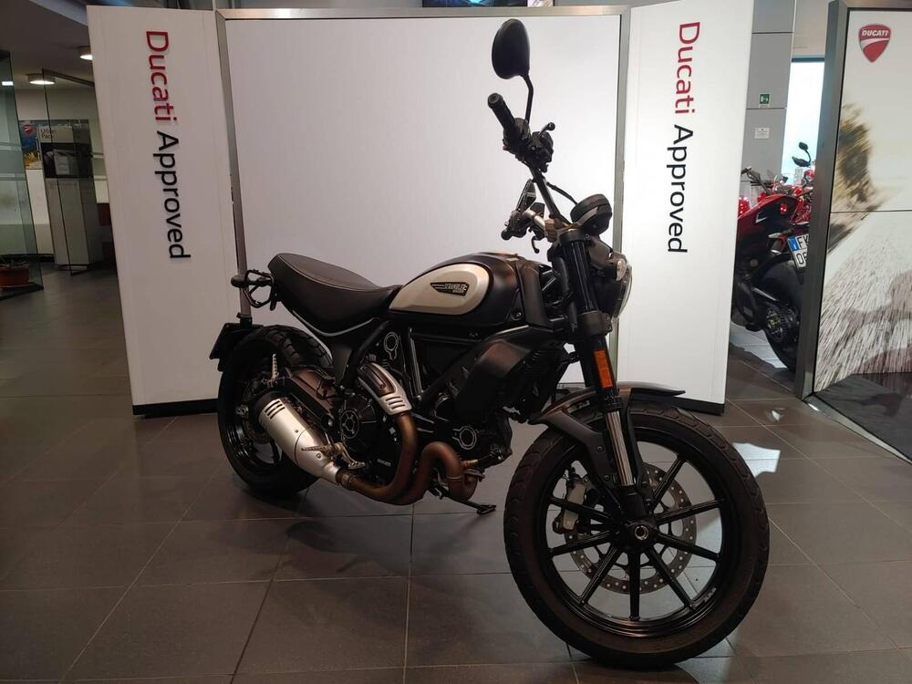 Ducati Scrambler 800 Icon Dark (2021 - 22) (2)