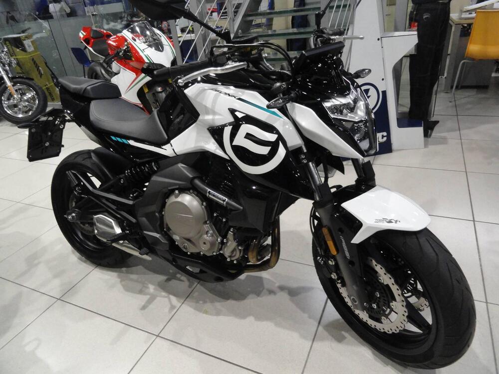 CFMOTO 650NK (2021 - 24) (2)