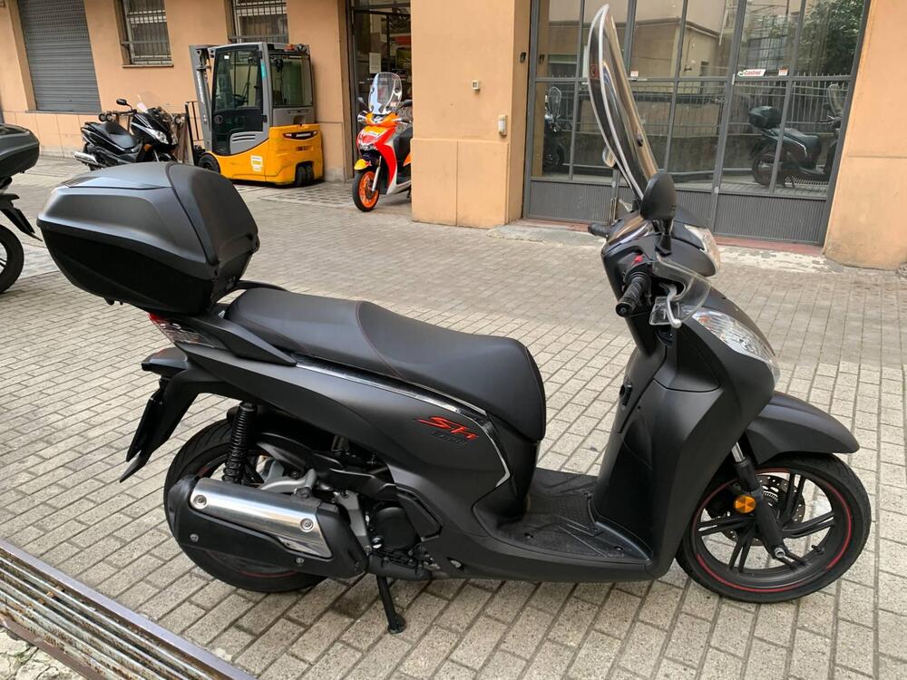 Honda SH 300 i Sport ABS (2018 - 20) (4)