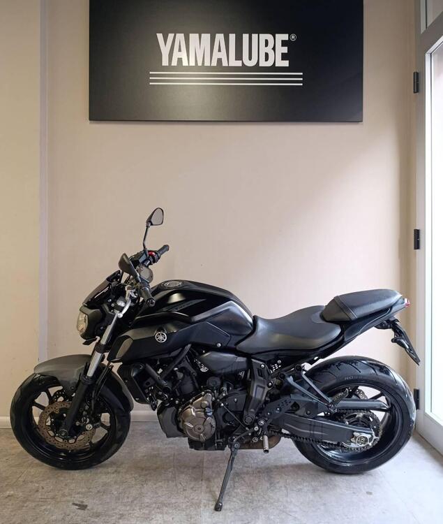 Yamaha MT-07 (2018 - 20) (2)