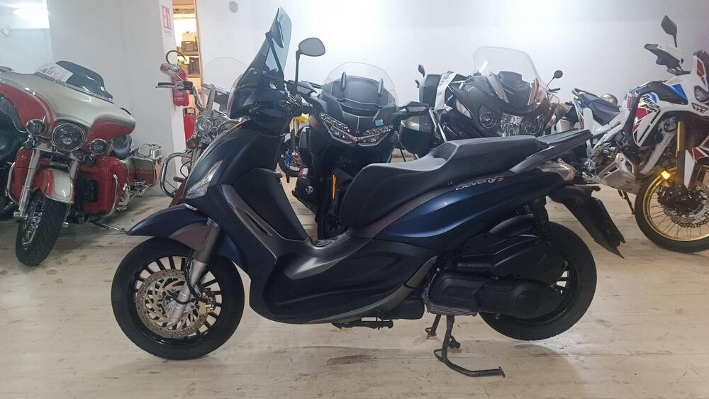 Piaggio Beverly 300 i.e. ABS-ASR (2016 - 20) (4)