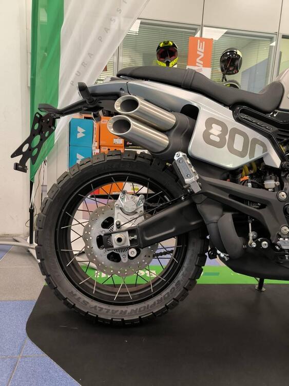 Benelli Leoncino 800 Trail (2022 - 24) (2)