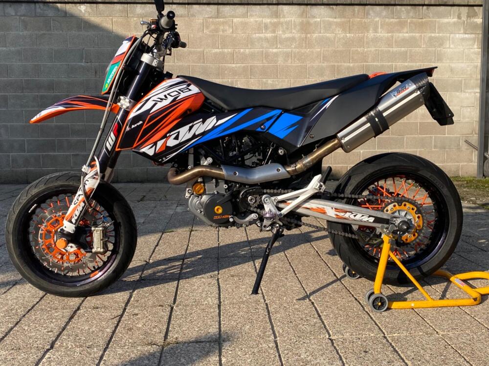 KTM 690 SMC (2008- 11) (3)