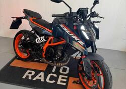 KTM 390 Duke (2024) nuova