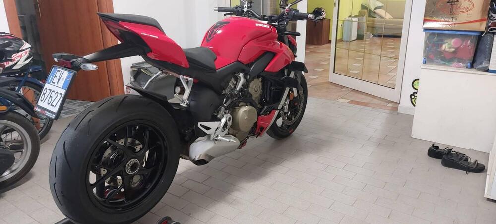 Ducati Streetfighter V4 1100 (2021 - 22) (3)