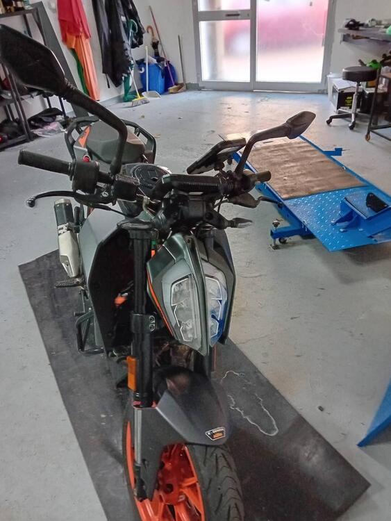 KTM 125 Duke (2021 - 23) (4)