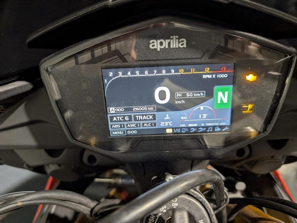 Aprilia Tuono 1100 V4 Factory (2017 - 18) (4)