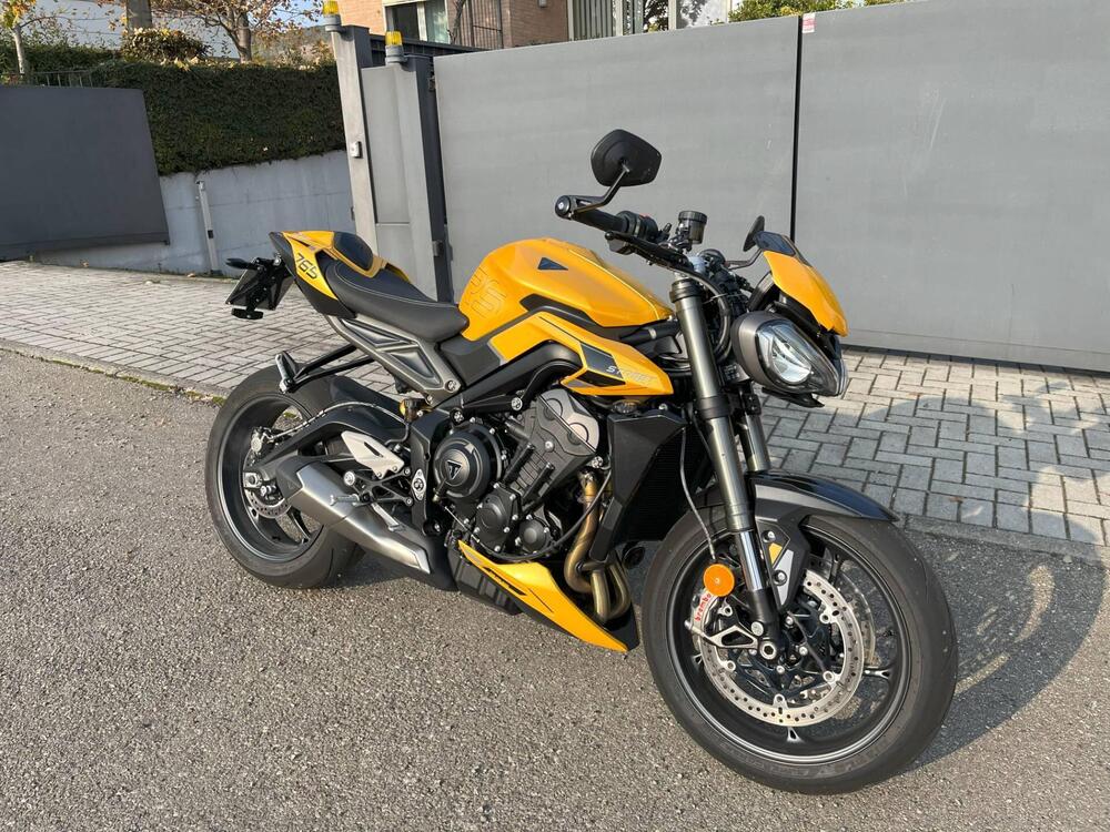 Triumph Street Triple 765 RS (2023 - 24) (3)