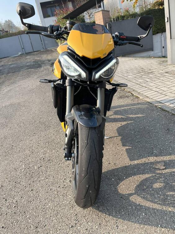 Triumph Street Triple 765 RS (2023 - 24) (4)