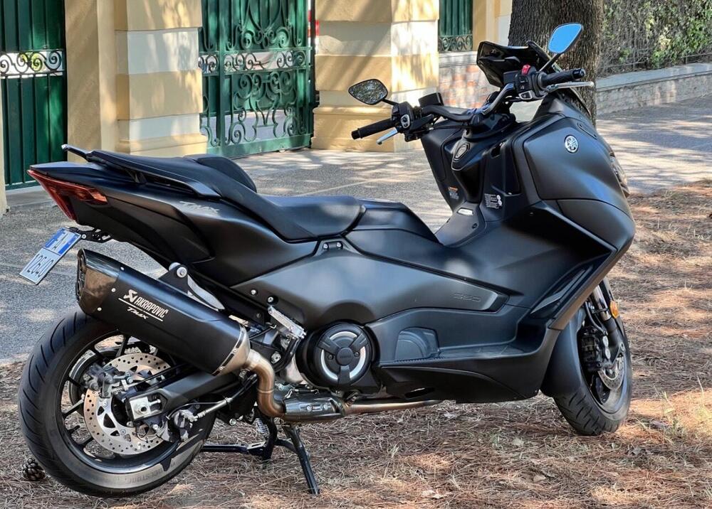 Yamaha T-Max 560 (2022 - 24)