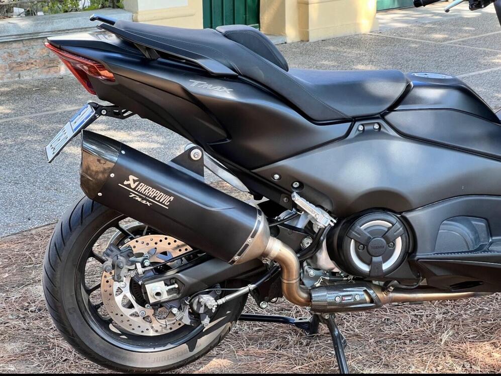 Yamaha T-Max 560 (2022 - 24) (2)