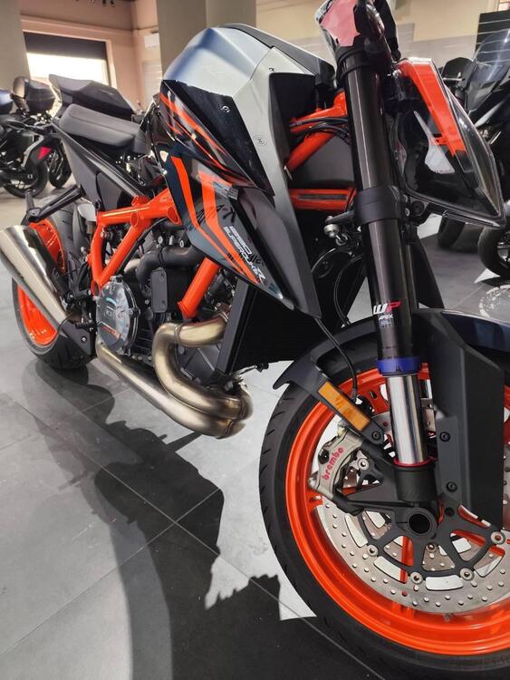 KTM 1290 Super Duke R EVO (2022 - 23) (4)