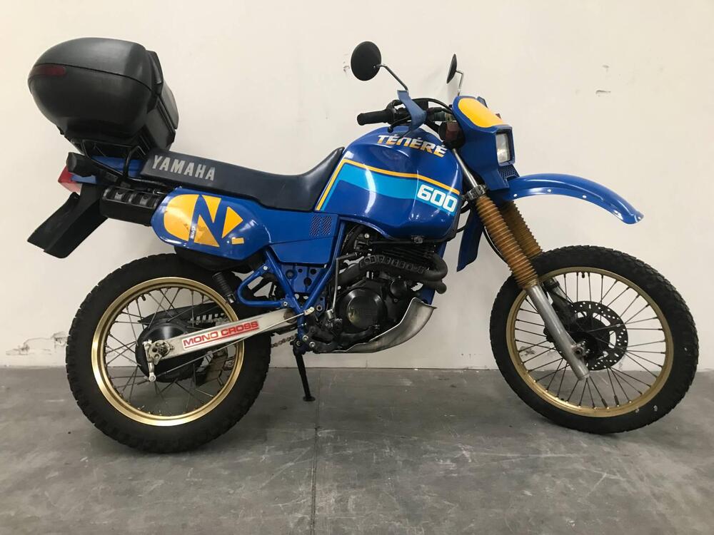 Yamaha XT600 Z TENERE' (2)