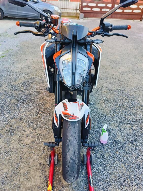 KTM 890 Duke R (2020) (3)