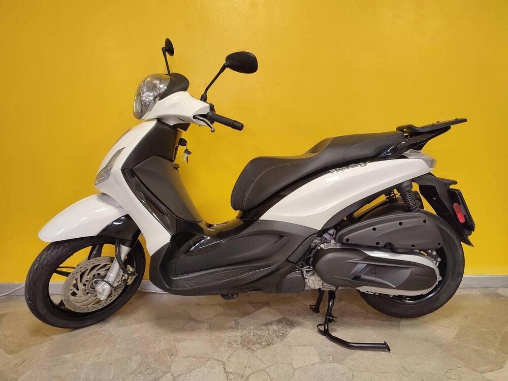 Piaggio Beverly 350 ABS (2016 - 20)