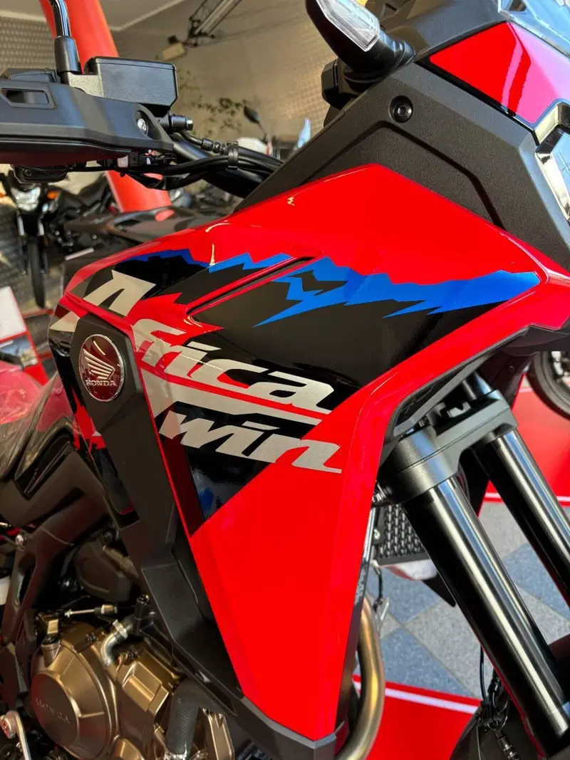 Honda Africa Twin CRF 1100L ES (2024 - 26) (3)