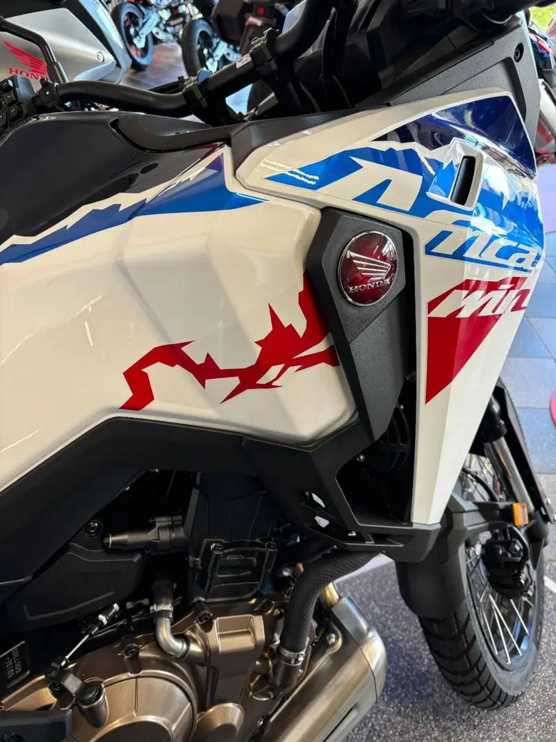 Honda Africa Twin CRF 1100L ES (2024 - 26) (10)