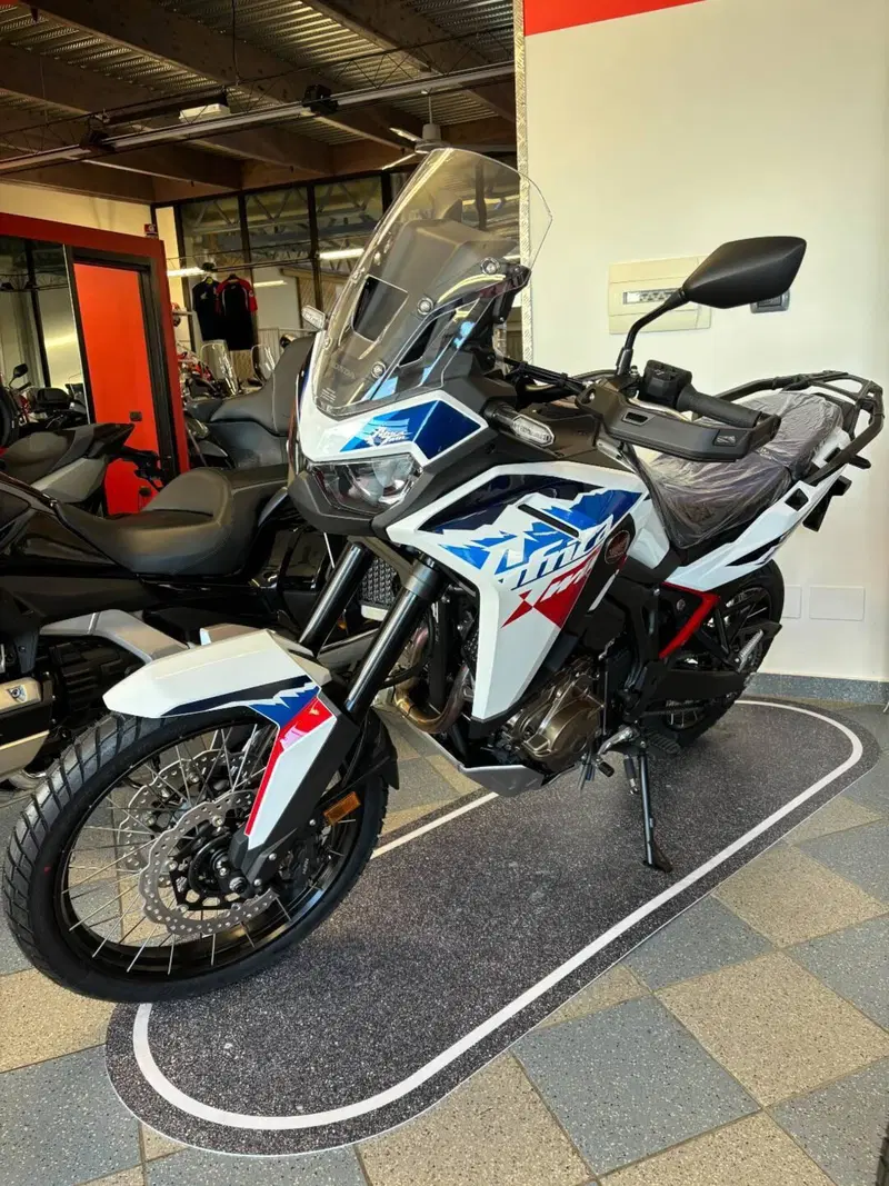 Honda Africa Twin CRF 1100L ES (2024 - 26) (9)