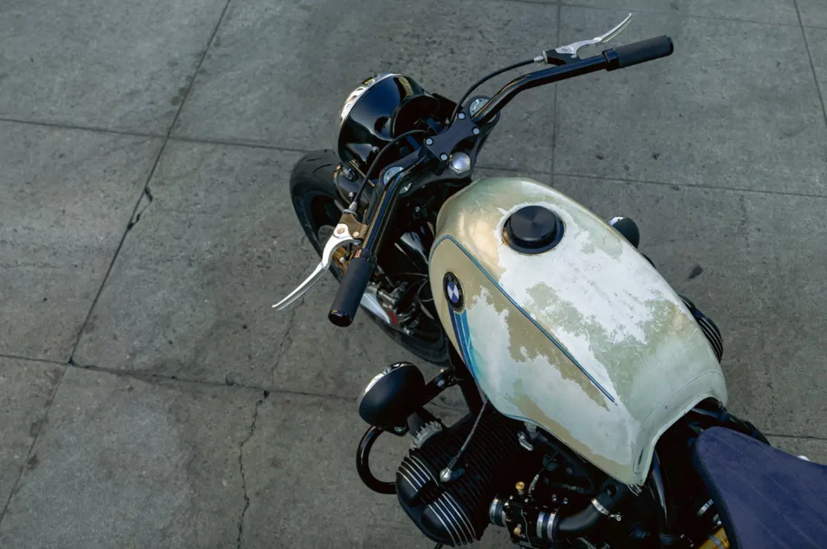 La 'nuova' BMW R80 Special di Brad Pitt: che stile! [GALLERY] (9)