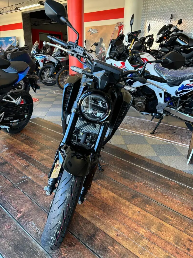 Honda CB 125 R (2024 - 26) (2)
