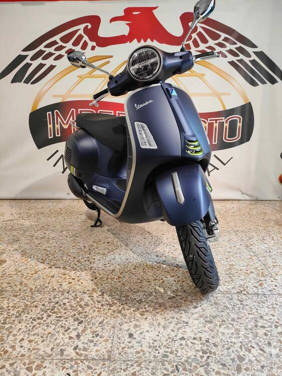 Vespa GTS 300 Super Tech (2023 - 24) (4)