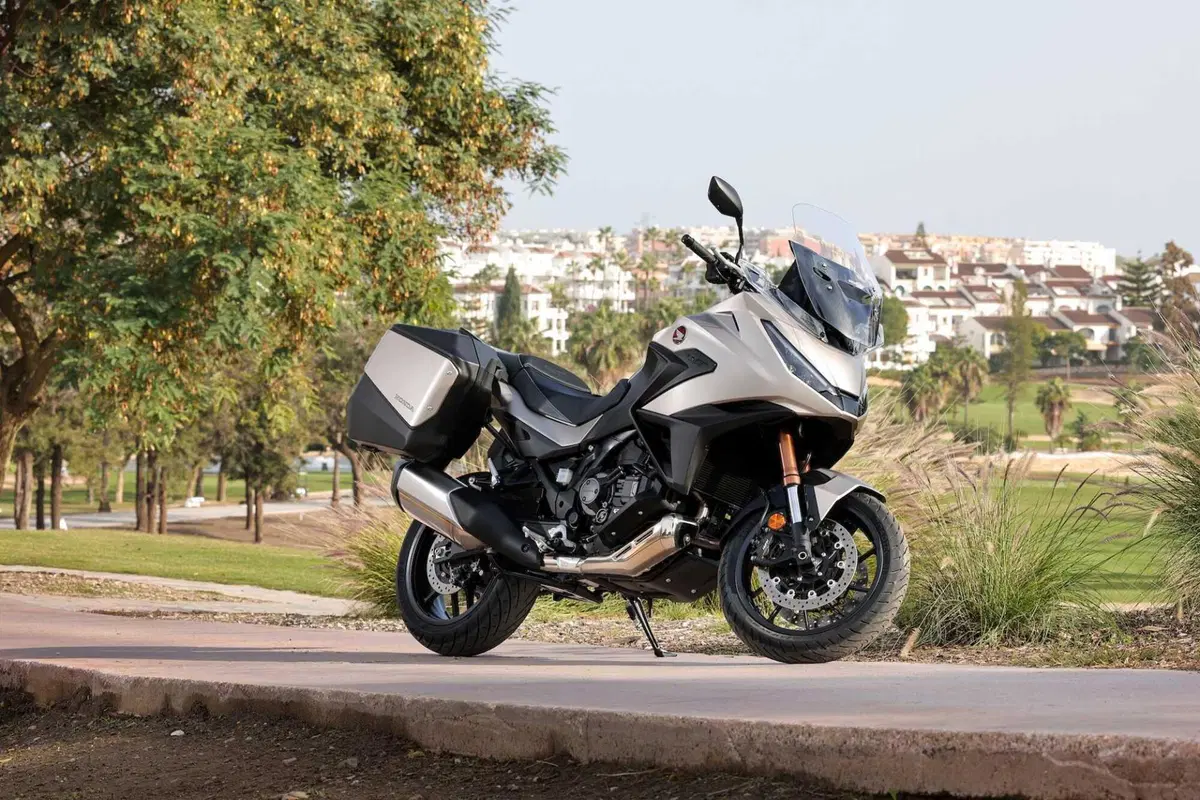 Honda NT 1100 DCT: più ricca e coinvolgente (7)