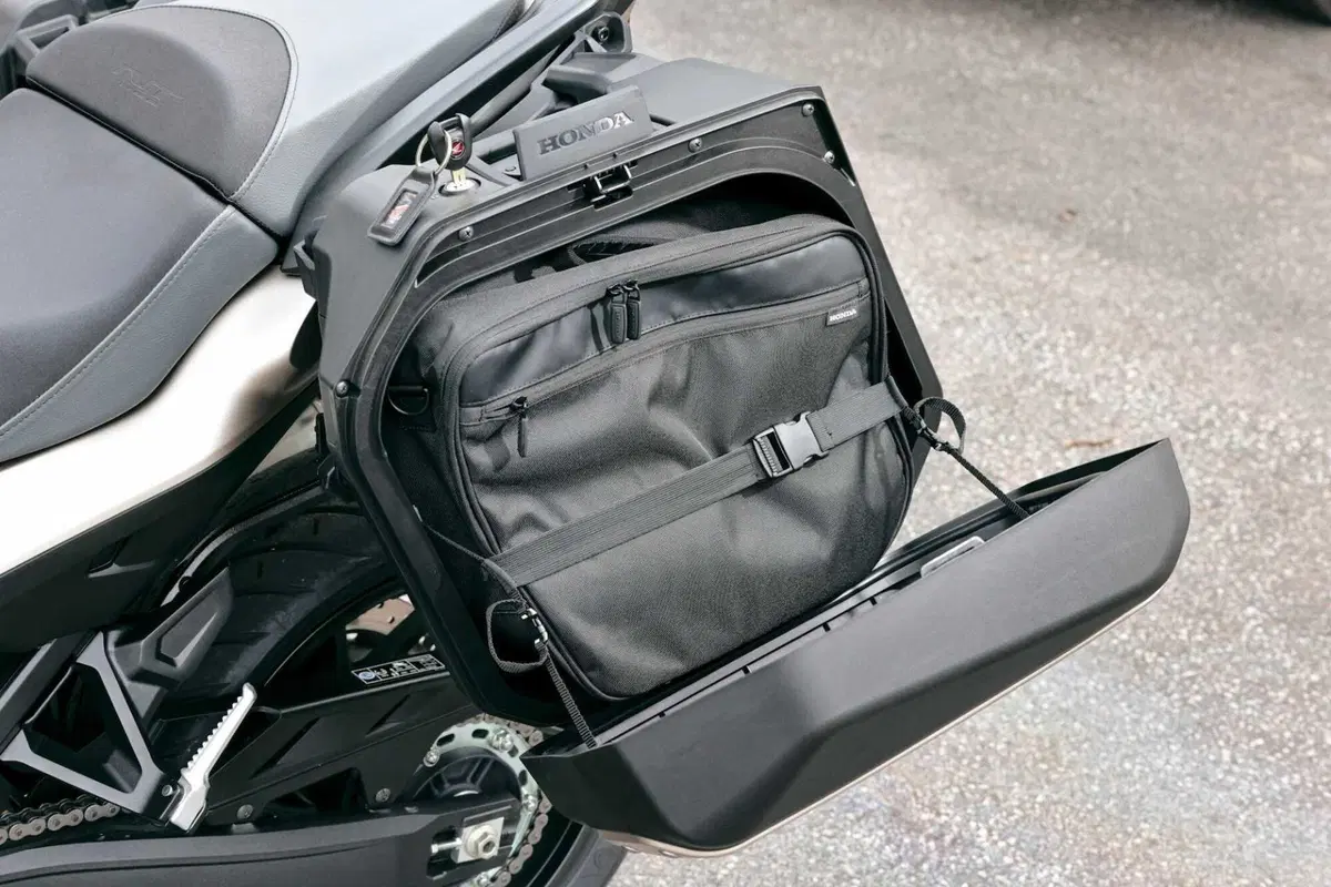 Honda NT 1100 DCT: più ricca e coinvolgente (20)