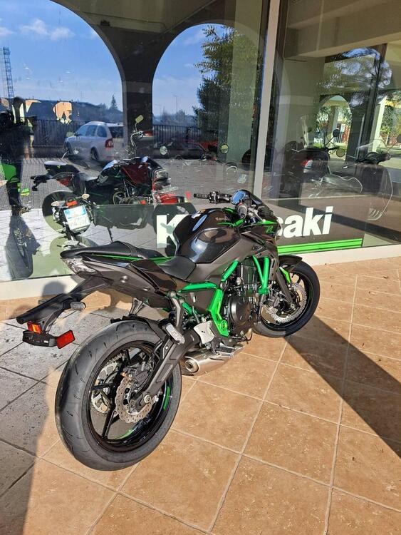 Kawasaki Z 650 (2021 - 24) (4)