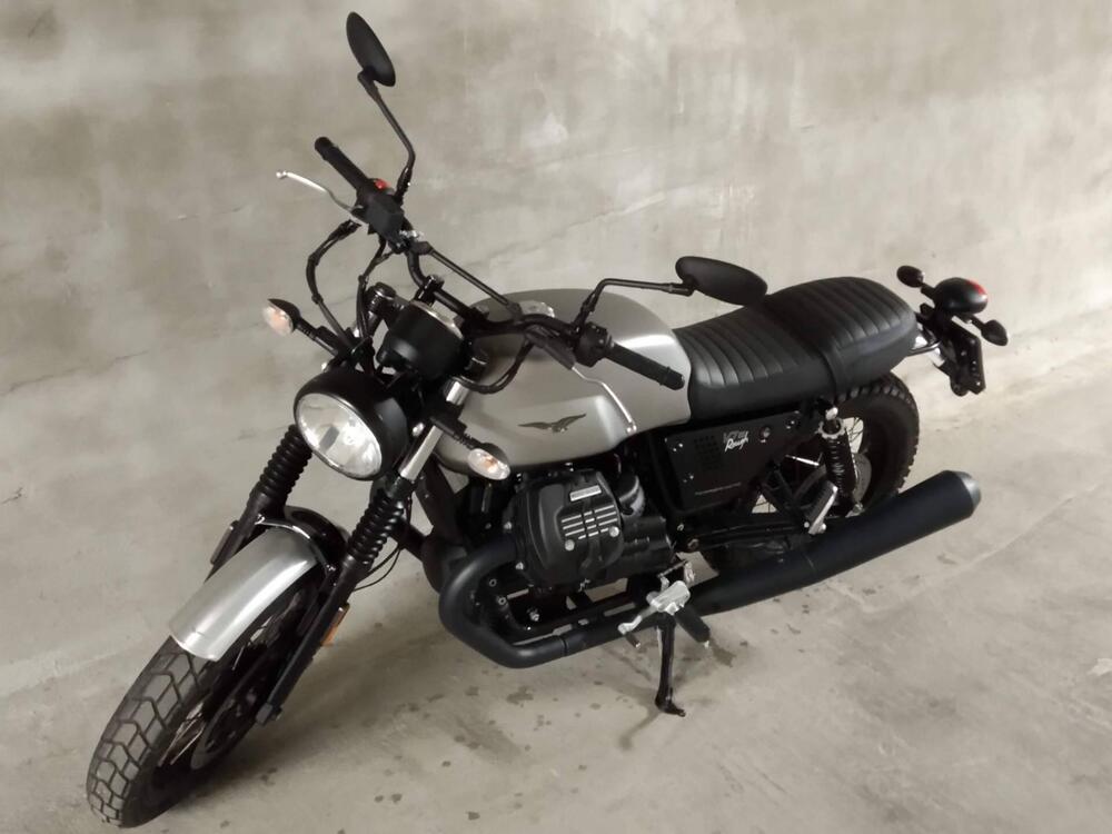 Moto Guzzi V7 III Rough (2018 - 20) (2)