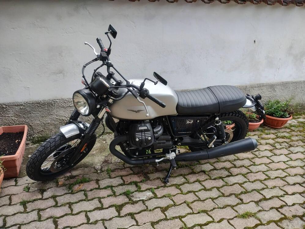 Moto Guzzi V7 III Rough (2018 - 20) (5)