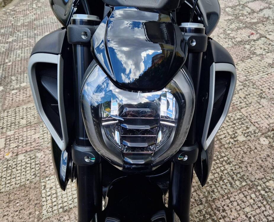 Ducati Diavel V4 (2023 - 24) (5)