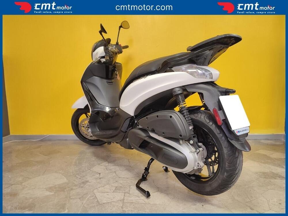 Piaggio Beverly 350 ABS (2016 - 20) (3)