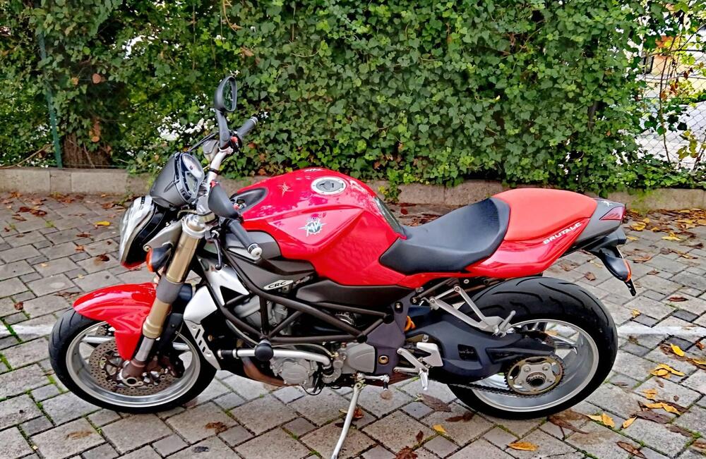 MV Agusta Brutale 750 S (2002 - 06) (2)