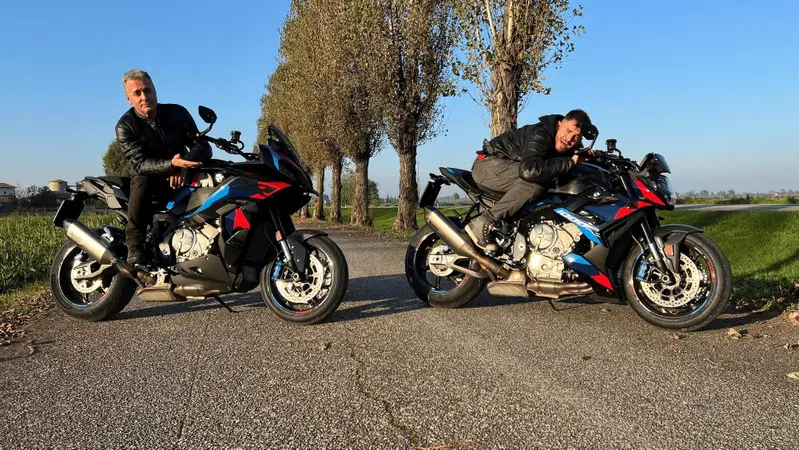 Crossover contro naked: quello che non sapevi sulla posizione in sella. Sfatiamo i miti [VIDEO]