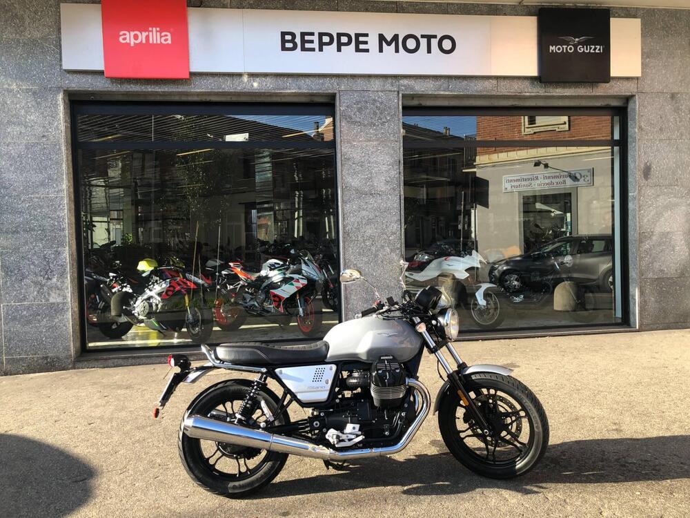 Moto Guzzi V7 III Milano (2018 - 20)