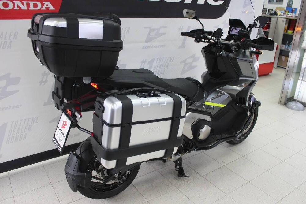 Honda X-ADV 750 DCT (2021 - 24) (2)