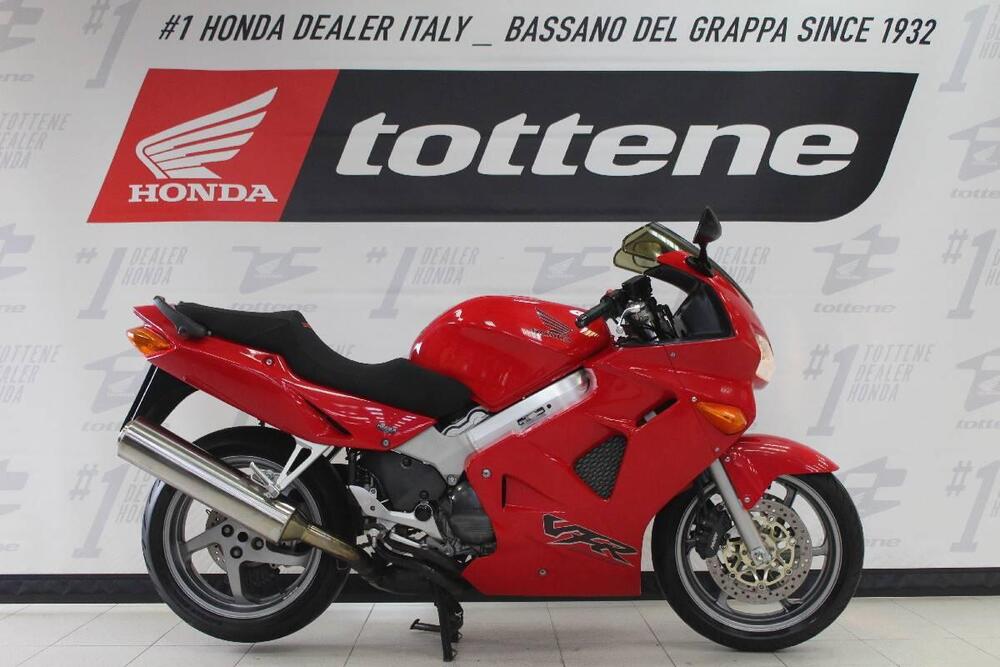 Honda VFR 800 (2002 - 05)