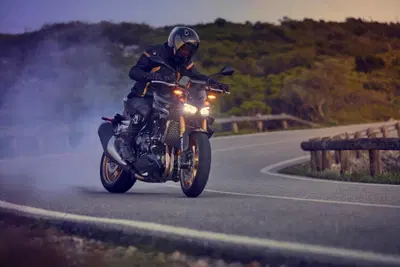 Che nuda! Studiamo da vicino la nuova Honda CB1000 Hornet [VIDEO]