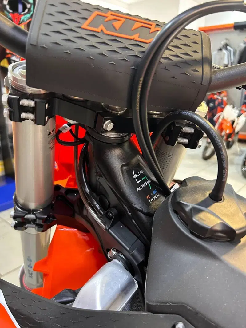 KTM 250 SX-F (2024) (6)