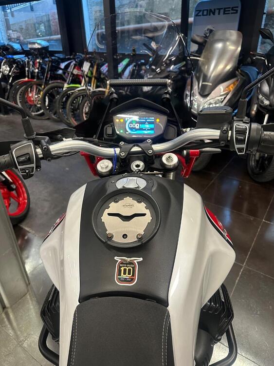 Moto Guzzi V85 TT (2019 - 20) (5)