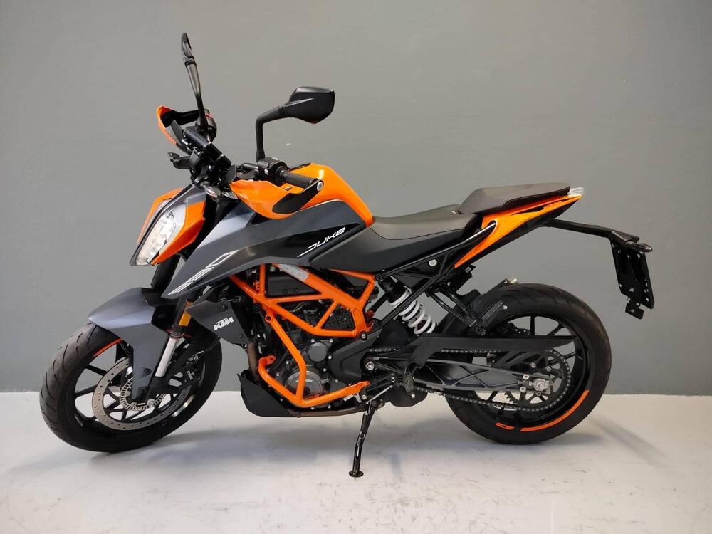 KTM 390 Duke (2021 - 23) (2)