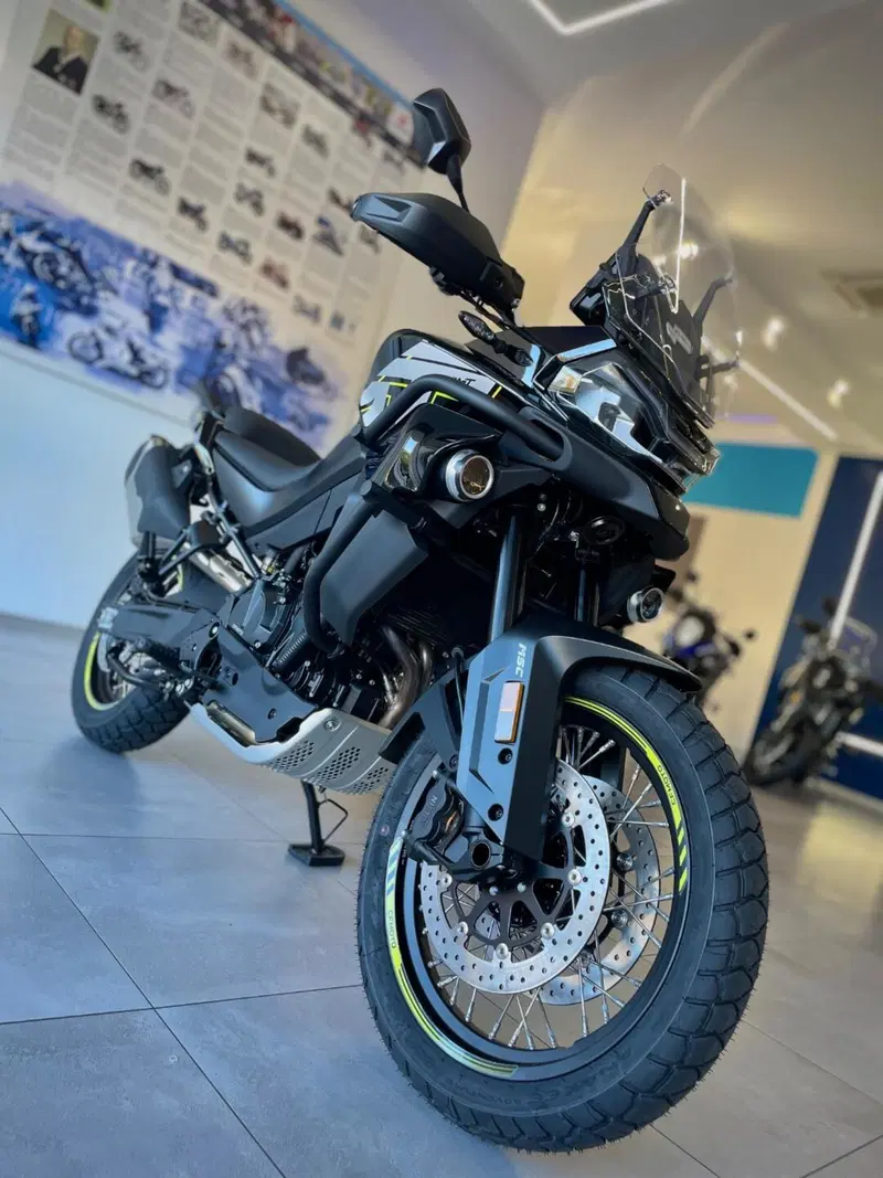 CFMOTO 800MT Explore (2023 - 26)